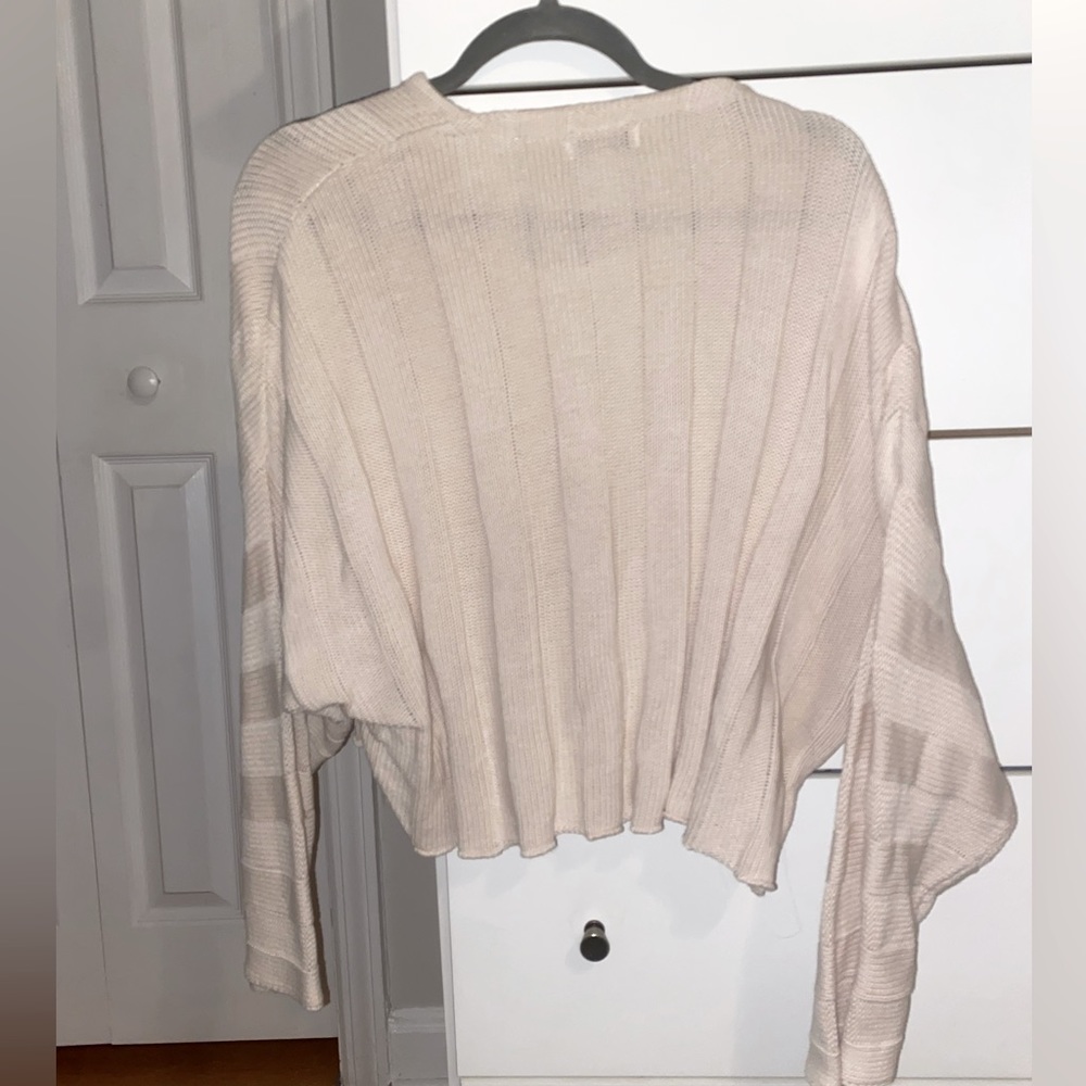 Cotton On Women’s Cropped Sweater Beige Size Small - Picture 3 of 4